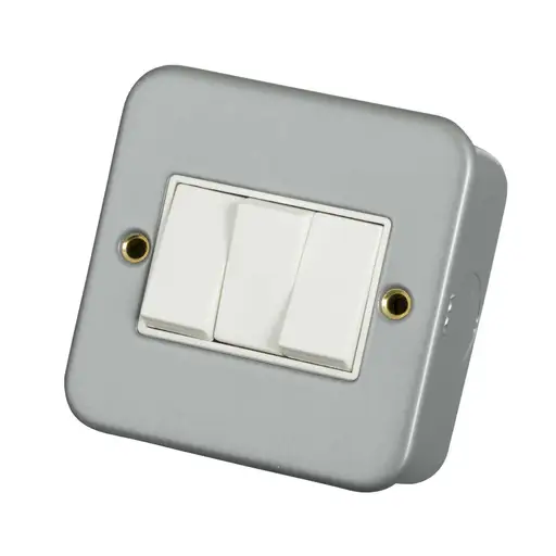 [CL013] Click 10A 3 Gang 2 Way Light Switch Metal Clad x10 